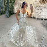Sexy Lace Mermaid Wedding Dresses Shiny Spaghetti Straps Bridal Gowns Sweep Train Vintage Appliques Country Wedding Gowns 14W